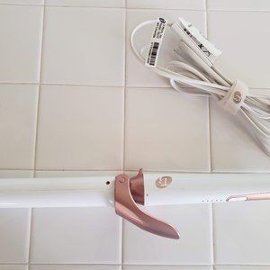 T3 Curling Iron white